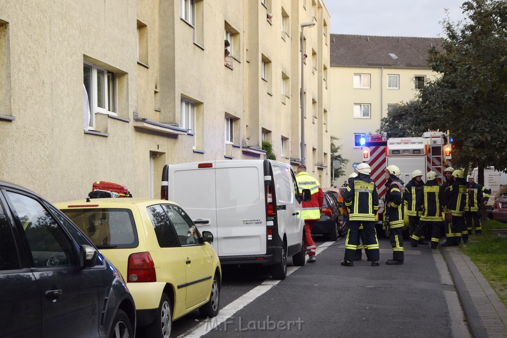 Feuer 1 Koeln Vingst Bambergerstr P24.JPG - Miklos Laubert